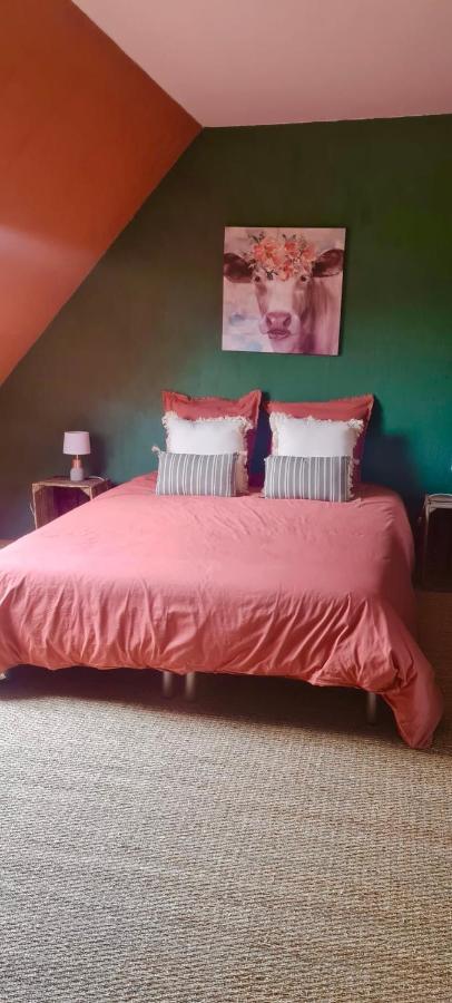 Bed and Breakfast La Pichonniere Isigny-le-Buat Екстер'єр фото